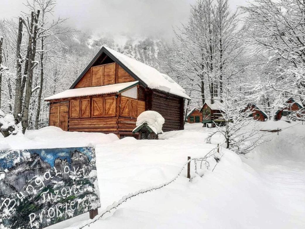 Bungalows Prokletije Gusinje Exteriör bild